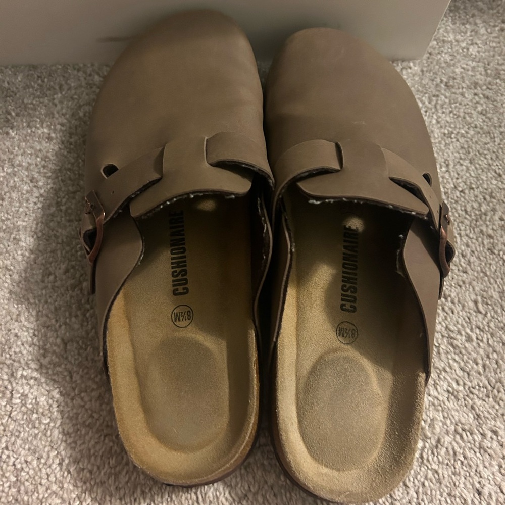 Cushionaire Clogs